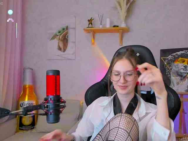 Модель: KiraRumGirl