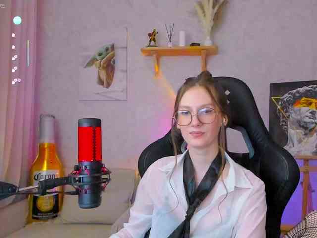 Модель: KiraRumGirl