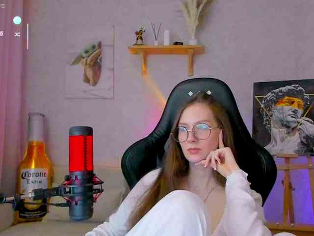 KiraRumGirl webcam