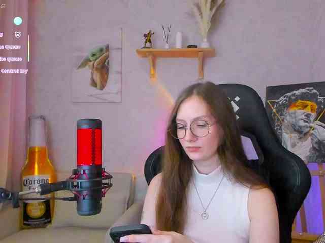 KiraRumGirl webcam