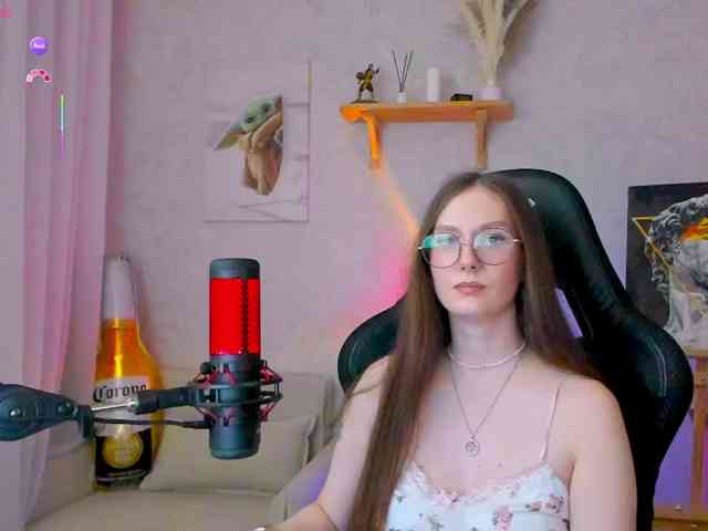 KiraRumGirl webcam