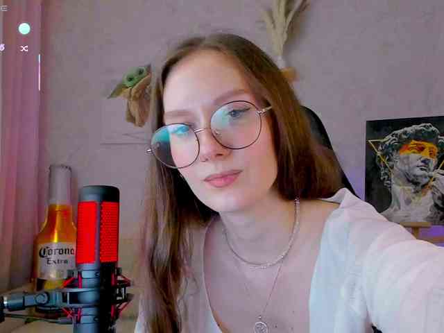 KiraRumGirl webcam