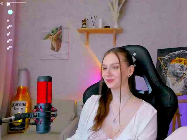 KiraRumGirl webcam