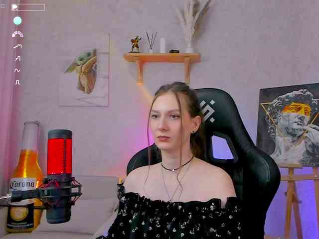KiraRumGirl webcam