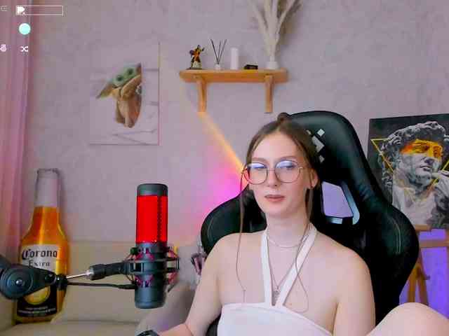 KiraRumGirl webcam