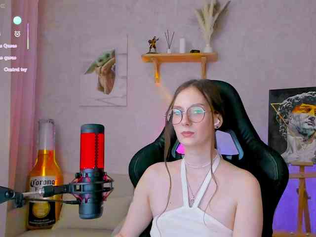 KiraRumGirl webcam