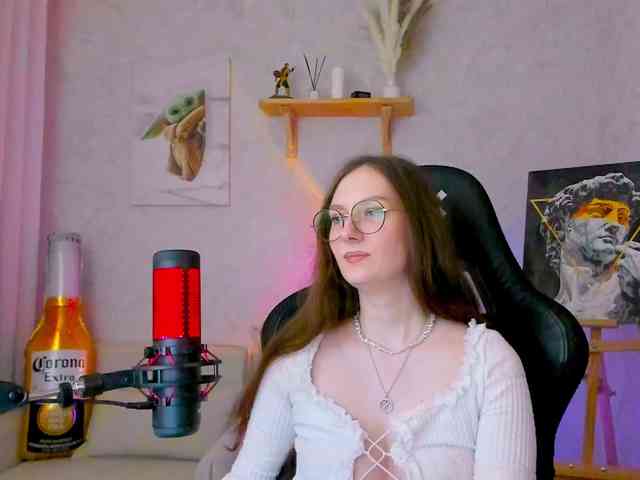 KiraRumGirl webcam