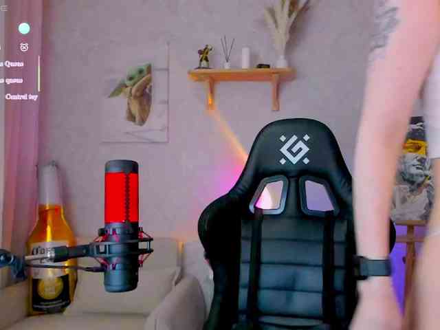 KiraRumGirl webcam