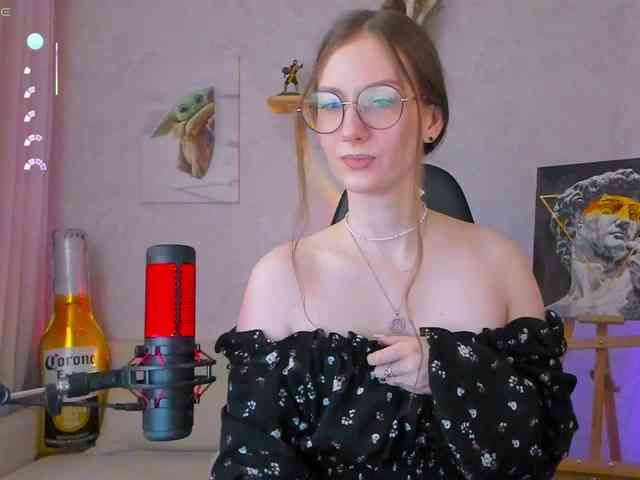 Модель: KiraRumGirl