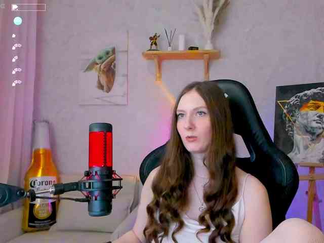 Модель: KiraRumGirl