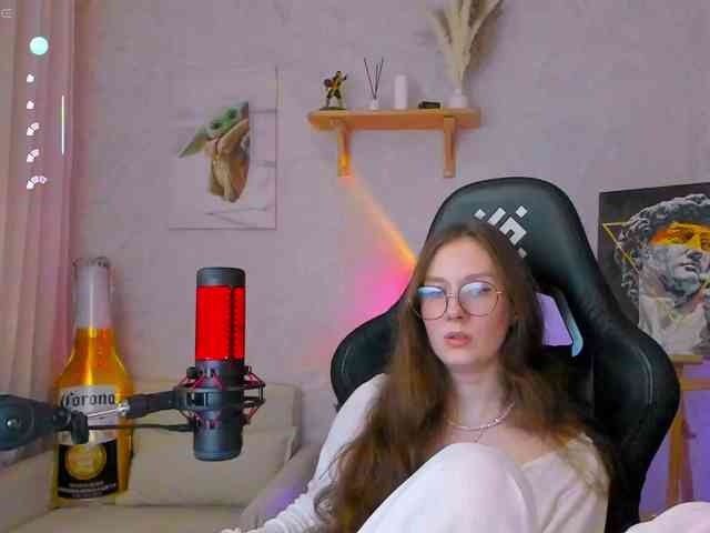 Модель: KiraRumGirl