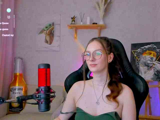 KiraRumGirl webcam