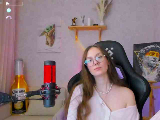 KiraRumGirl webcam