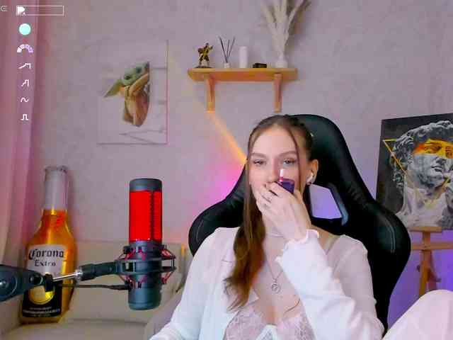 KiraRumGirl webcam