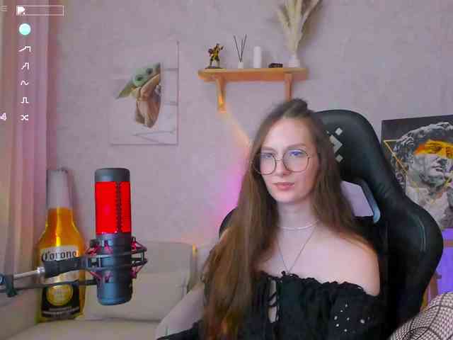 KiraRumGirl webcam