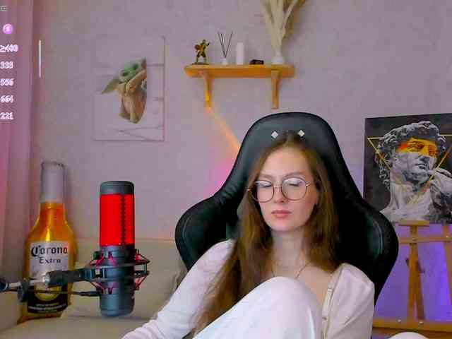Модель: KiraRumGirl