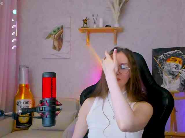 KiraRumGirl webcam