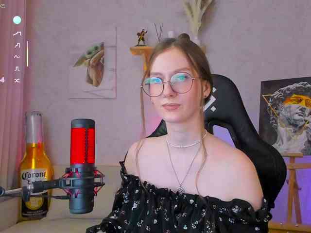 KiraRumGirl webcam