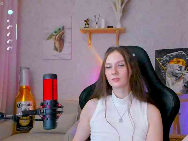 KiraRumGirl webcam