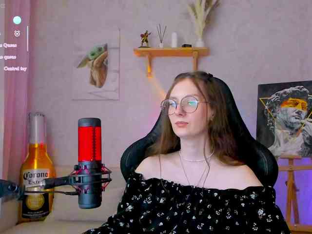 KiraRumGirl webcam