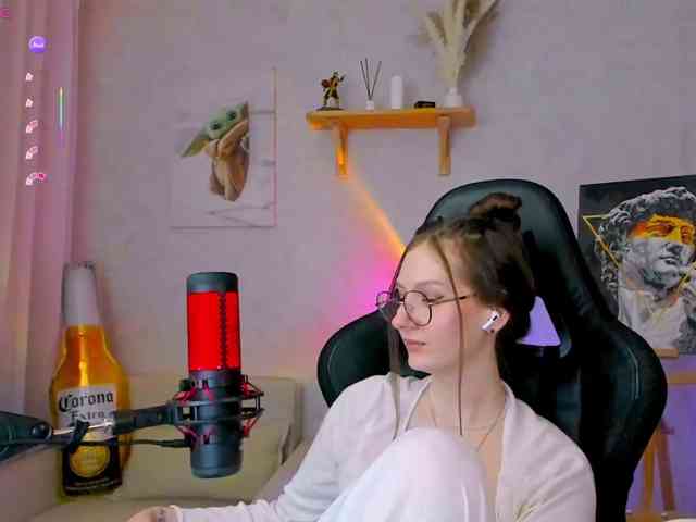 KiraRumGirl