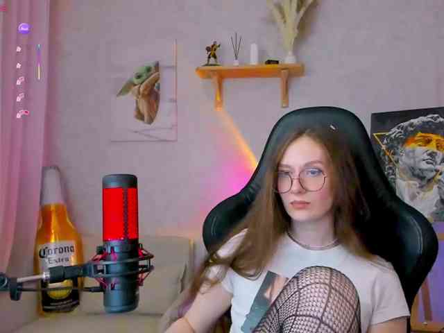 KiraRumGirl webcam