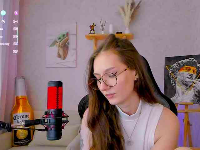 KiraRumGirl webcam