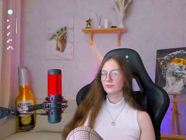 KiraRumGirl webcam