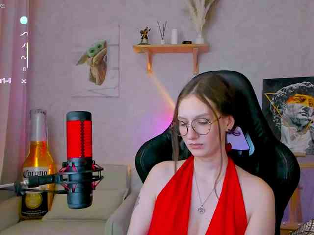 KiraRumGirl webcam