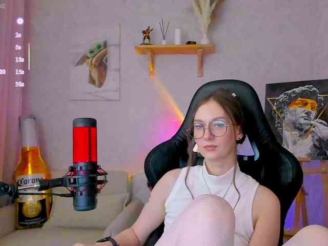 KiraRumGirl webcam