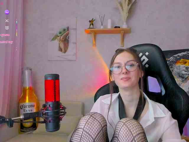 KiraRumGirl webcam