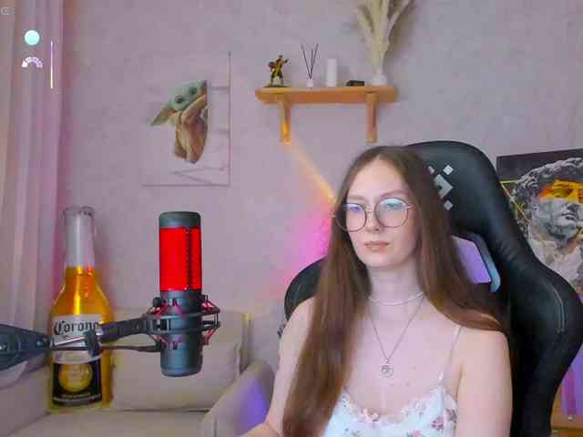 KiraRumGirl webcam