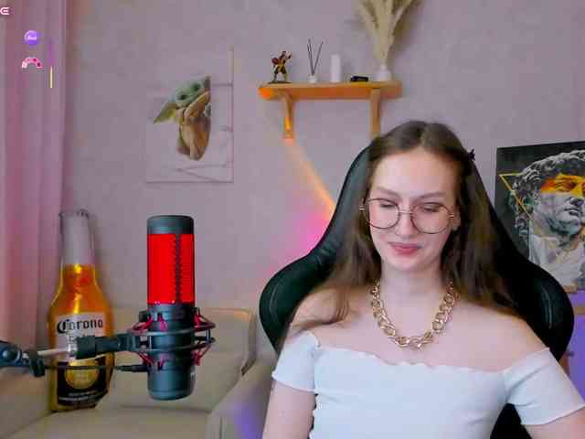 KiraRumGirl webcam