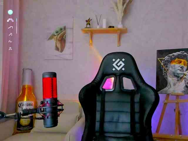 KiraRumGirl webcam