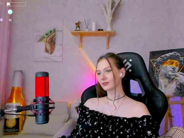 KiraRumGirl webcam