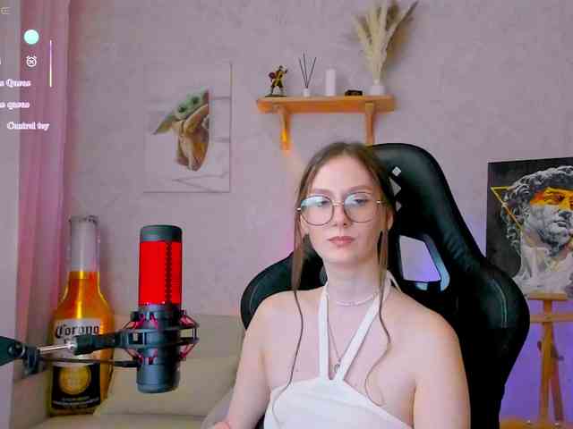KiraRumGirl webcam
