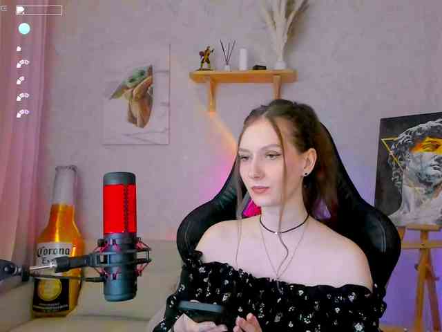 KiraRumGirl webcam