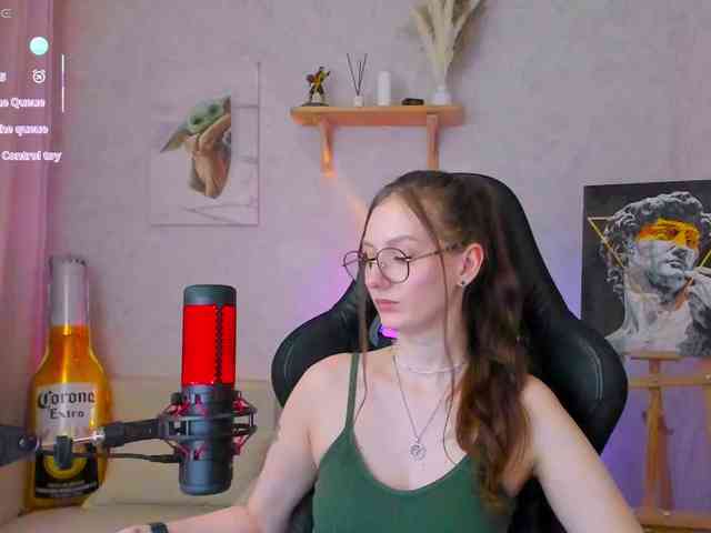 KiraRumGirl webcam