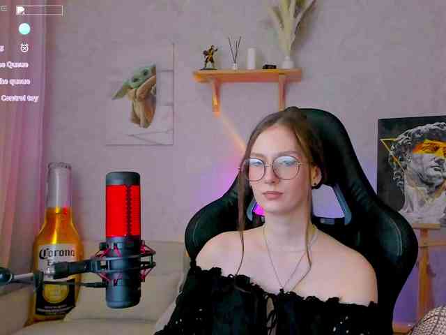 KiraRumGirl webcam