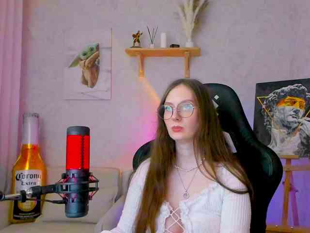 KiraRumGirl webcam