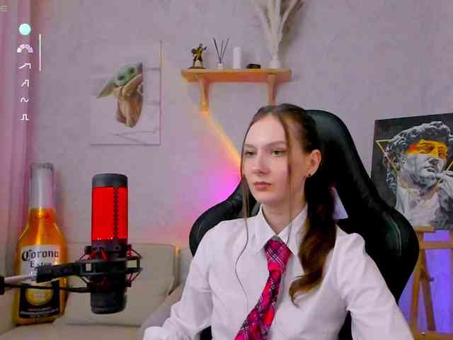 KiraRumGirl webcam