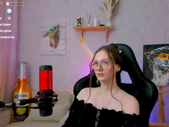 KiraRumGirl webcam