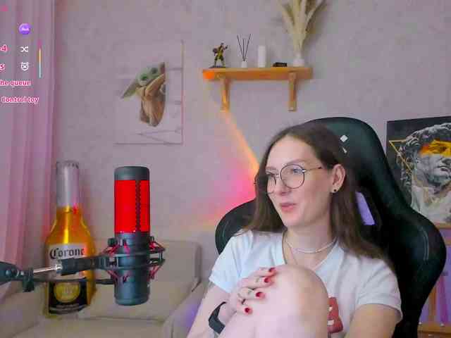 KiraRumGirl webcam
