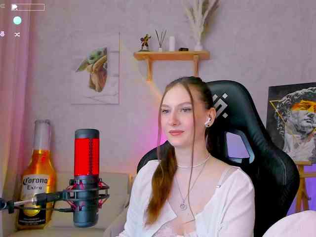 KiraRumGirl webcam
