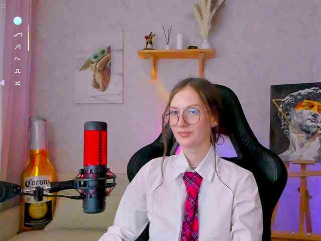KiraRumGirl webcam