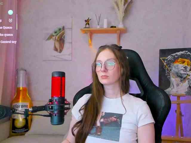 KiraRumGirl webcam