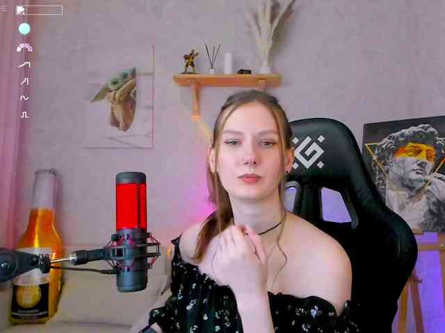 KiraRumGirl webcam