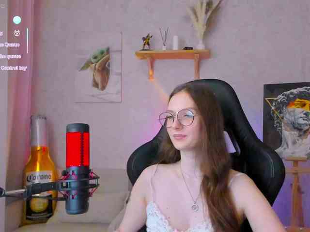KiraRumGirl webcam