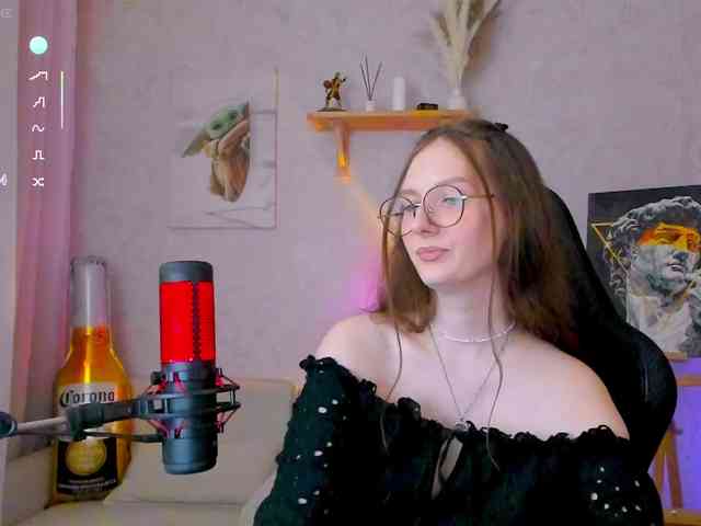 KiraRumGirl webcam