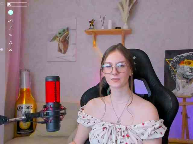 KiraRumGirl webcam